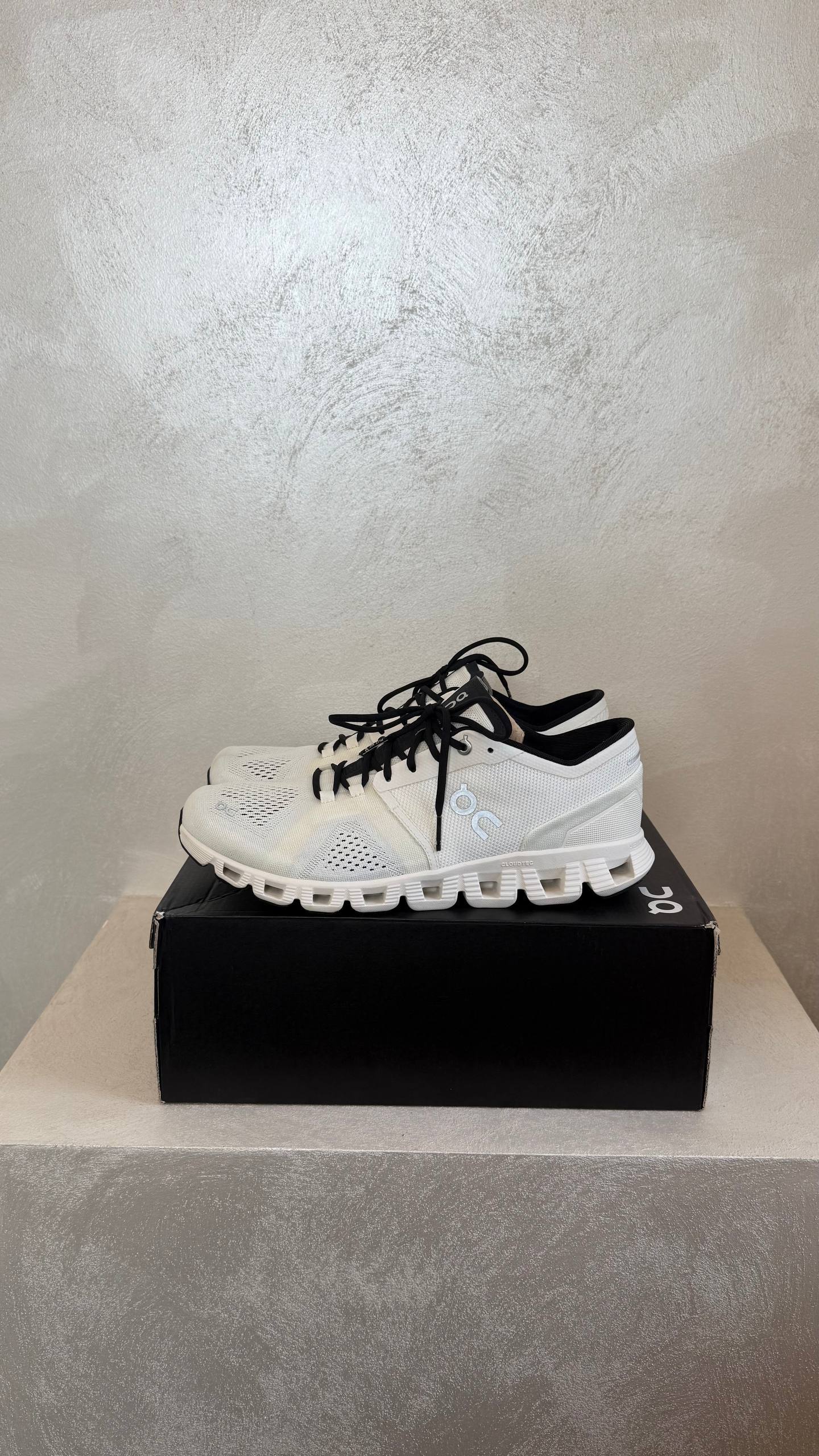 On Cloud X Sneakers